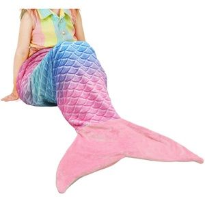 A fishtail blanket orange kids size 5-8 year